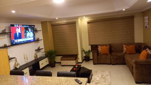 Canaribamba Apartment | Pet-Friendly Getaway at Departamento 2B, Rated 9.4/10