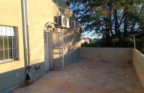 Neuquen Apartment | "Departamento 3 Dormitorios con Garage y Terraza con Parrilla -StayNeuquen- 1 cama doble mas 4 individuales, hasta 6 huéspedes