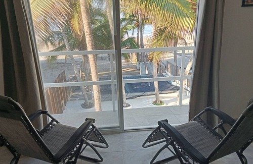 Ixtapa - Zihuatanejo Apartment | Seaside Escape: Experience Playa Larga in Zihuatanejo
