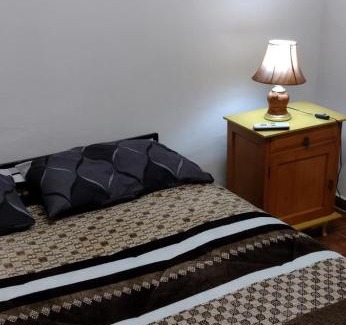 Obera House | Central Stay with Parking: Perfect for Families & Pets