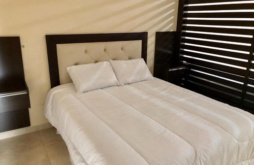 Villa Maria Apartment | Prime Centro Apartment with Private Grill & Breakfast