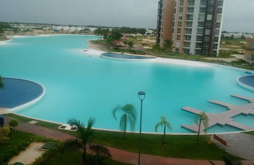 Downtown Cancun Apartment | Idyllic Retreat with Crystal Lagoon and Ocean Views
