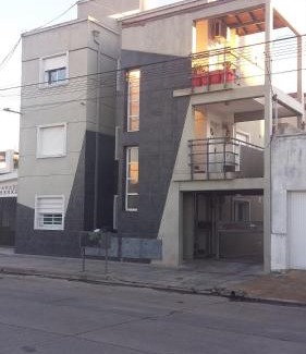 Olavarria Apartment | Guest Rated 9.7: Departamento de Celina, Family-Friendly Stay