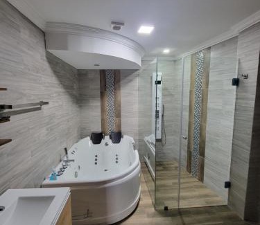 Cuenca Apartment | Duplex Suite with Pool and Hot Tub - Guest Rated 9.7