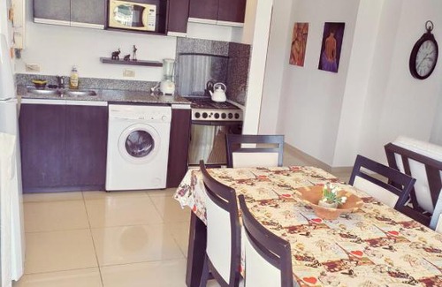 La Cuesta Apartment | Top-Rated Departamento Edificio Manhattan with Pool & Hot Tub