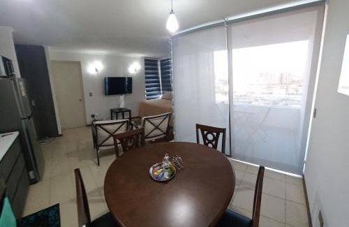Cavancha Apartment | Seaside Retreat: Departamento Edificio Azul I with Ocean View