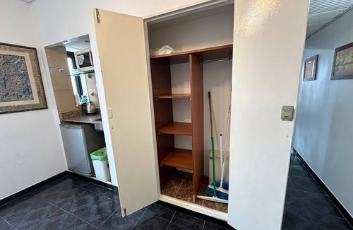 Abasto Apartment | Sky-High Retreat: Family-Friendly Apartment on 18th Floor