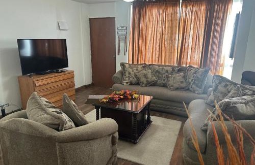 La Joya Apartment | Ideal Getaway for 4 in Central Location with Great Amenities