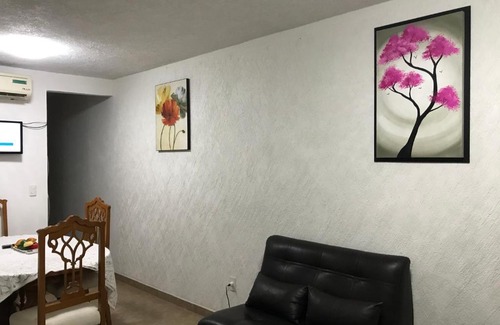 Acapulco Apartment | Inviting Stays at Departamento en Fraccionamiento los Tulipanes