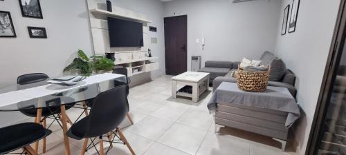 Godoy Cruz Apartment | Guest Rated 10/10: Family-Friendly Stay at Le Chat Noir