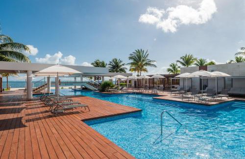 Playa Mujeres Apartment | Exquisite Marina Retreat in Cancun - La Amada