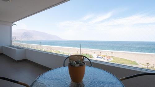 Cavancha Apartment | Oceanfront Escape: Departamento frente al mar in Iquique