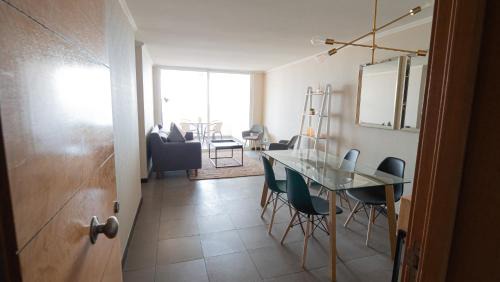 Cavancha Apartment | Oceanfront Escape: Departamento frente al mar in Iquique