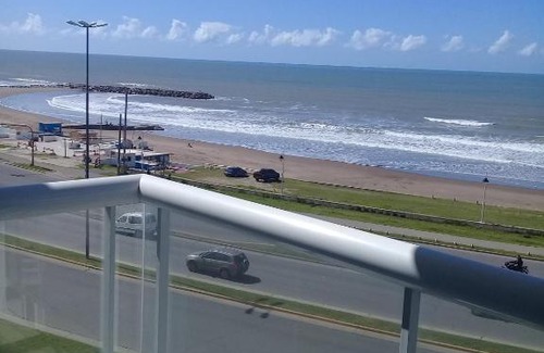 Constitucion Apartment | Seaside Retreat: Pet-Friendly Departmento Frente al Mar