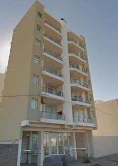 Monte Hermoso Apartment | Oceanfront Getaway: Departamento frente al mar 1 A