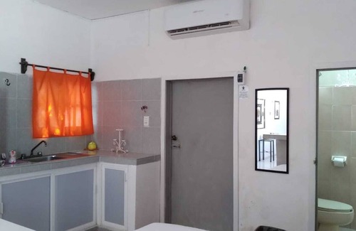 Dzilam de Bravo Apartment | Spacious Departamento Grande Caracoles 1 with Spa & Pet Friendly