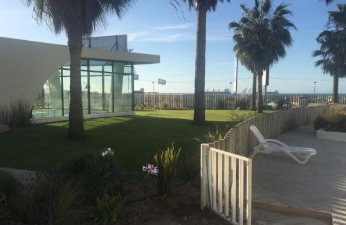 La Serena Apartment | Relax at Departamento Jardín del Mar with Spa & Ocean Views