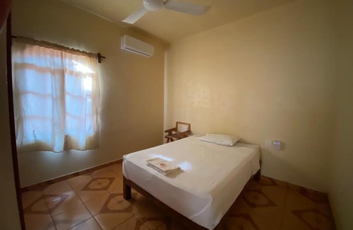 Brisas de Zicatela Apartment | Relax at Departamento La Gloria with Pool and Hot Tub