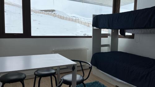 Farellones Apartment | Experience Departamento MBlanc: Pool & Child-Friendly Access