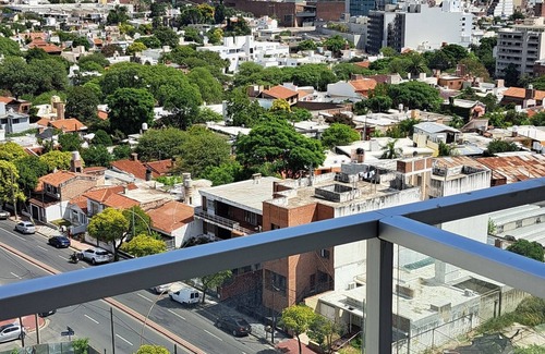 Cordoba Apartment | Montevideo Getaway: Prime Location with Convenient Parking