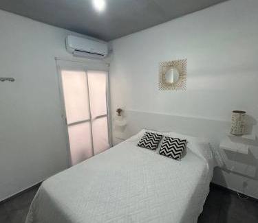 Parana Apartment | Ideal Getaway for Two in a Family-Friendly Residence