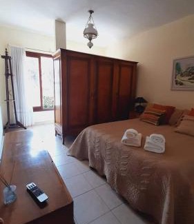 Carhue Apartment | Highly Rated Departamento Peña: Your Ideal Getaway