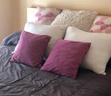 Villa Crespo Apartment | Villa Crespo I: Family-Friendly Retreat with Hot Tub