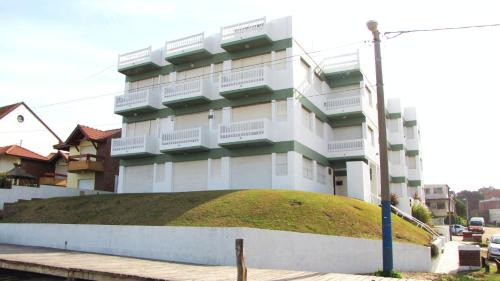 Villa Gesell Apartment | Oceanfront Departamento Villa Gesell Centro with Sea Views