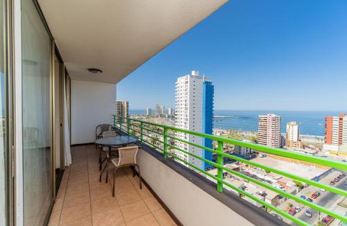 Cavancha Apartment | Beachside Alpro Cavancha: Rated 9/10, Family-Friendly Stay