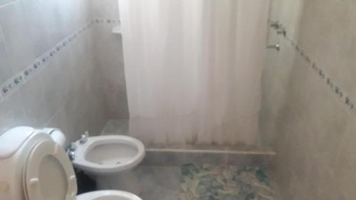 Las Grutas House | Comfortable Departamentos Las Grutas with Breakfast & Fireplace