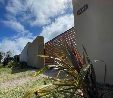 Las Colinas de Peralta Ramos Apartment | Oceanfront Comfort at Departamentos Lidia - Rated 9/10
