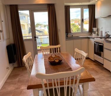 Quequen Apartment | Pet-Friendly Departamentos Playa Quequen with Ocean Views