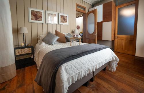 Cerro Concepcion Apartment | Comfortable Departamento Puerto Claro: Family & Pet Friendly