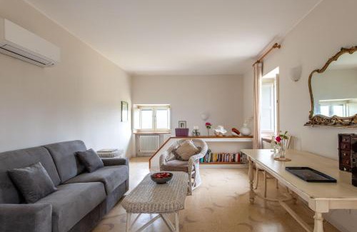 Raffo Apartment | Discover Dependence a Baglio il Corvo - Family-Friendly Retreat