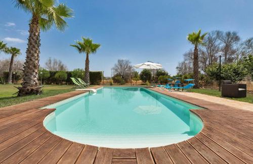 Matino House | Explore Dependence di Villa Dea: Pool, Family-Friendly Haven