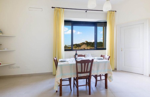 Casarano House | Guest Rated: 10/10 at Dependance Le Tajate by BarbarHouse