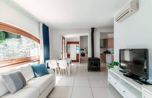 Brienno Apartment | Relaxing Dependence with Terrace and Lake View in Brienno