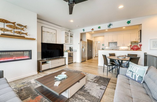 Depoe Bay House | Cozy Depoe Bay Townhome with Ocean Views & Great Amenities