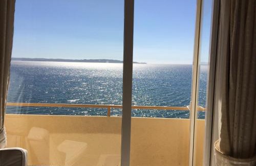 Tome Apartment | Oceanfront Oasis: Depto. Frente al Mar, Rated 10/10