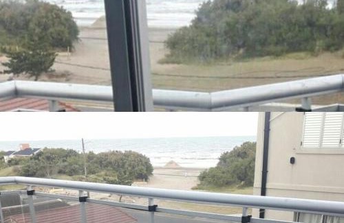 San Bernardo del Tuyu Apartment | Oceanfront Retreat in San Bernardo with Hot Tub & Views