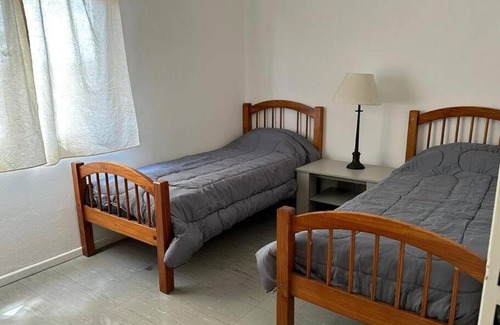 Azul Apartment | Impeccable Stay with Parking - Pet and Child Friendly