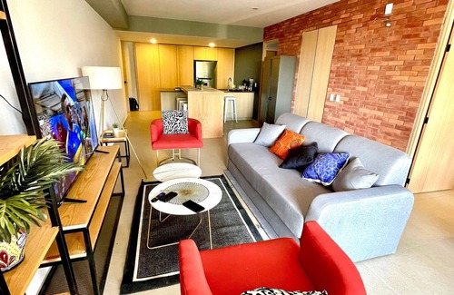 Lafayette Apartment | Stylish Soho Morelos Apartment with Spa and Kitchen