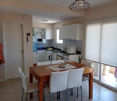 Junin Apartment | Depto Luminoso a 3 Cuadras del Centro - Miquins