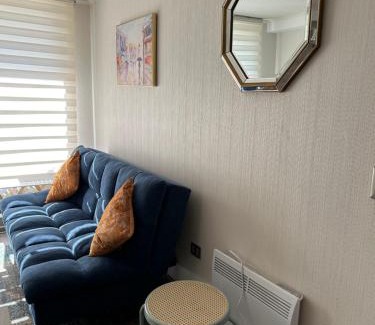 Chillan Apartment | Modern Retreat in Prime Location with Hot Tub Access