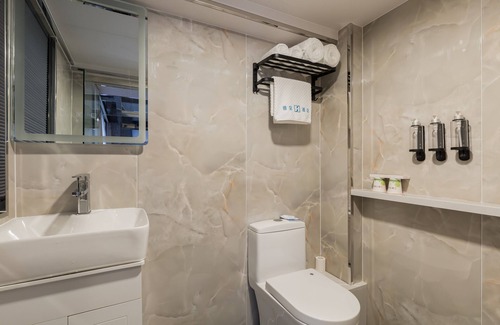Middle Chaoyang Hotel | DequanHotel ShifoyingSubwayStationBranch