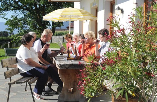 Spinga Hotel | Pet-Friendly Der Brunnerhof with Oceanfront Views & Pool