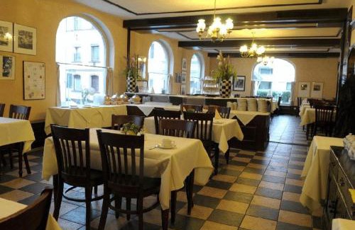 Kempten Hotel | Stay at Der Fürstenhof: Family-Friendly with Breakfast Included