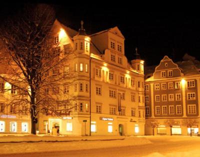 Kempten Hotel | Stay at Der Fürstenhof: Family-Friendly with Breakfast Included