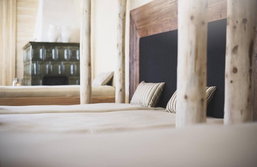 Neustift Im Stubaital Hotel | Der Hoferwirt: Guest Rated 10/10 with Spa & Family Amenities