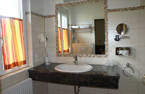 Ried im Innkreis Hotel | Experience Comfort at Der Kaiserhof - 4-Star Eco-Friendly Retreat